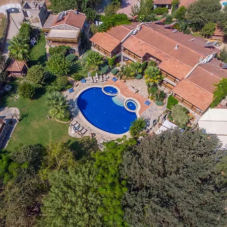 Guenays Garden Villa *
